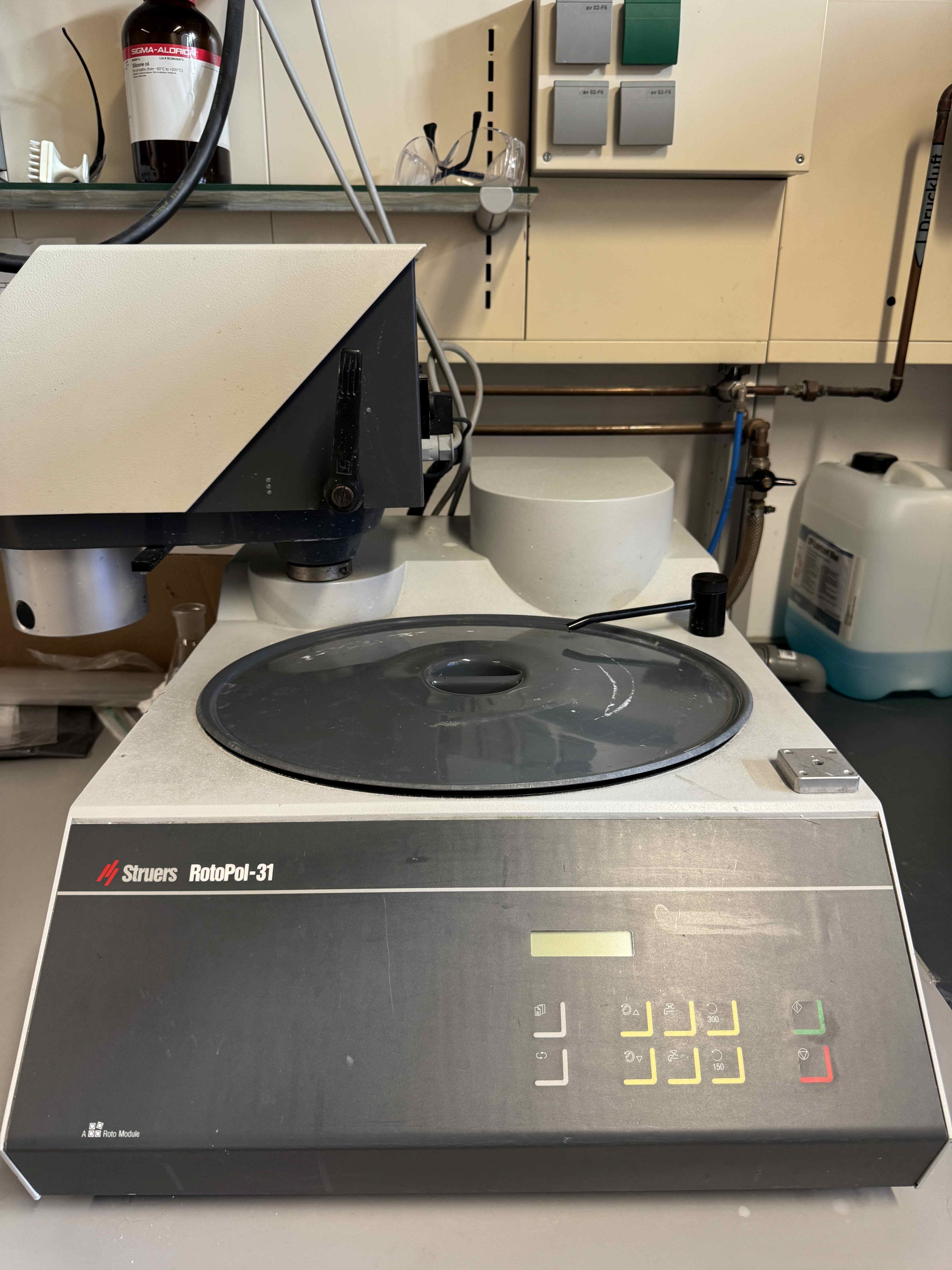 Struers RotoPol-31
